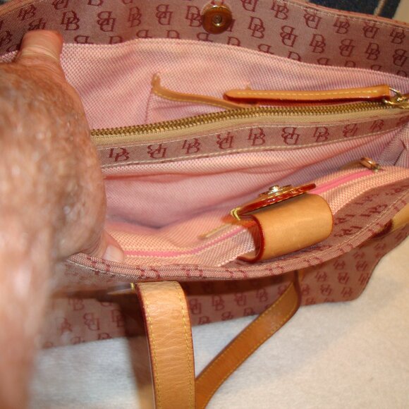 Vintage Dooney & Bourke East/West Tote Reddish Pink w/Leather Straps GOOD CONDIT - Picture 10 of 12